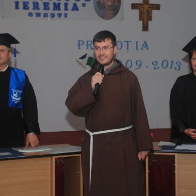 30 mai: Oneşti: Curs festiv la Liceul Teologic "Fericitul Ieremia"