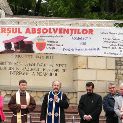30 mai: Oneşti: Curs festiv la Liceul Teologic "Fericitul Ieremia"