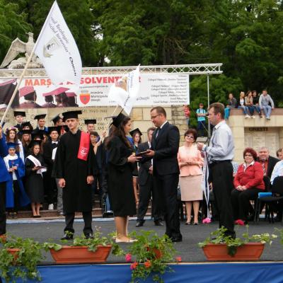 30 mai: Oneşti: Curs festiv la Liceul Teologic "Fericitul Ieremia"