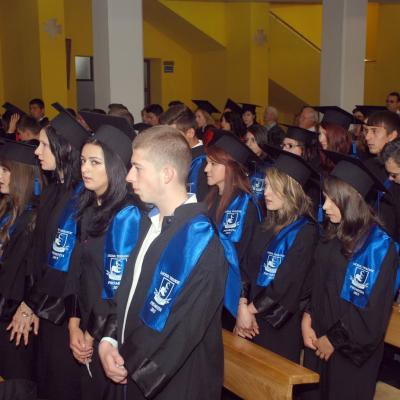 30 mai: Oneşti: Curs festiv la Liceul Teologic "Fericitul Ieremia"