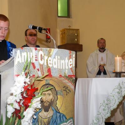30 mai: Oneşti: Curs festiv la Liceul Teologic "Fericitul Ieremia"