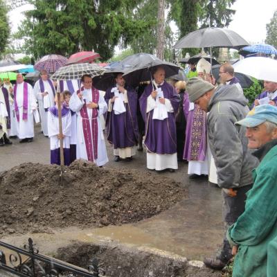 31 mai: Suceava: Ultimul drum al pr. Johann Proschinger