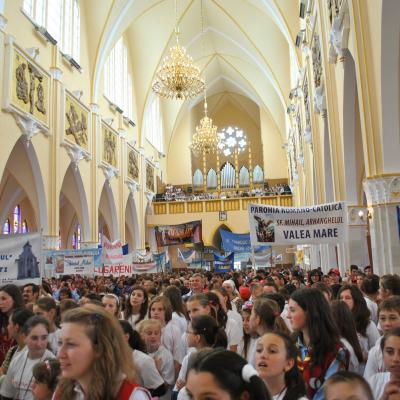 1 iunie: Adjudeni: Sărbătoarea Copiilor