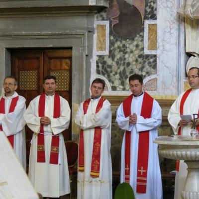 2 iunie: Roma: Conferirea sfântului Mir unor adolescenţi din comunitatea română