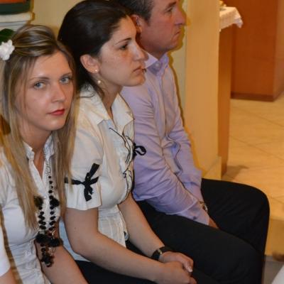 2 iunie: Roma: Conferirea sfântului Mir unor adolescenţi din comunitatea română