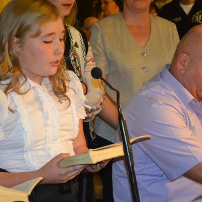 2 iunie: Roma: Conferirea sfântului Mir unor adolescenţi din comunitatea română
