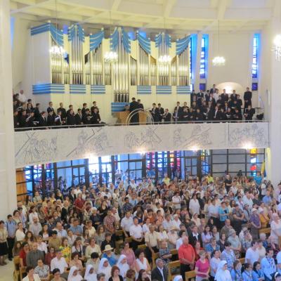 2 iunie: Iaşi (catedrală): Trupul şi Sângele Domnului