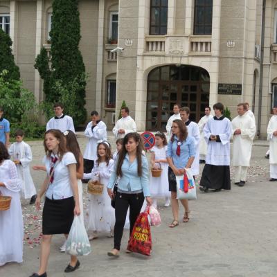 2 iunie: Iaşi (catedrală): Trupul şi Sângele Domnului