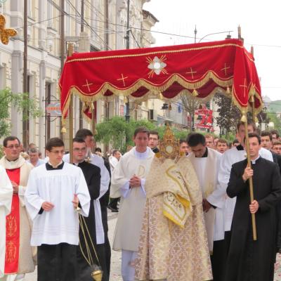 2 iunie: Iaşi (catedrală): Trupul şi Sângele Domnului
