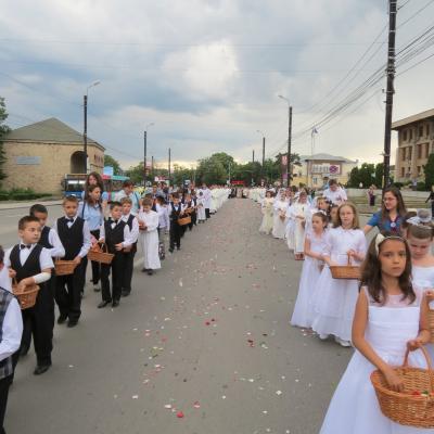 2 iunie: Iaşi (catedrală): Trupul şi Sângele Domnului
