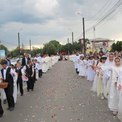 2 iunie: Iaşi (catedrală): Trupul şi Sângele Domnului