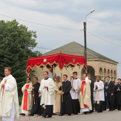 2 iunie: Iaşi (catedrală): Trupul şi Sângele Domnului