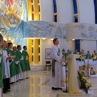 2 iunie: Iaşi (catedrală): Sfântă Liturghie cu requiem pentru pr. Isidor Mocanu
