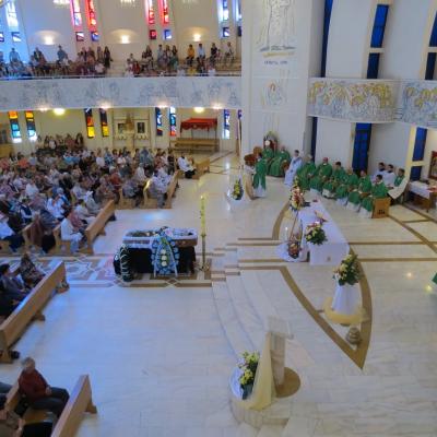 2 iunie: Iaşi (catedrală): Sfântă Liturghie cu requiem pentru pr. Isidor Mocanu