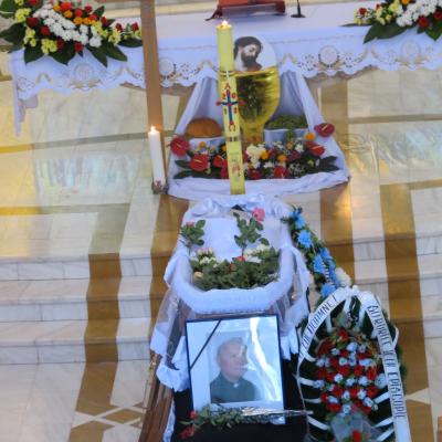 2 iunie: Iaşi (catedrală): Sfântă Liturghie cu requiem pentru pr. Isidor Mocanu