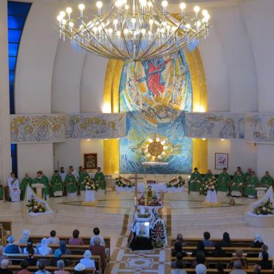 2 iunie: Iaşi (catedrală): Sfântă Liturghie cu requiem pentru pr. Isidor Mocanu