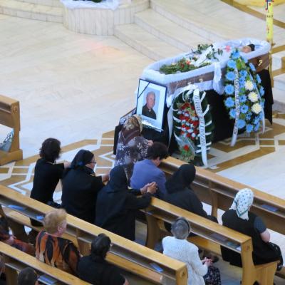 2 iunie: Iaşi (catedrală): Sfântă Liturghie cu requiem pentru pr. Isidor Mocanu