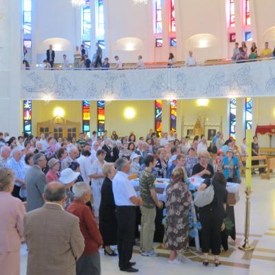 2 iunie: Iaşi (catedrală): Sfântă Liturghie cu requiem pentru pr. Isidor Mocanu