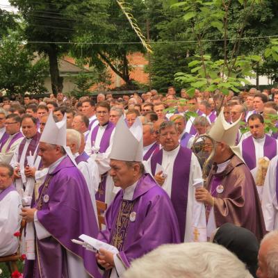 4 iunie: Gherăeşti: Funeraliile părintelui Isidor Mocanu