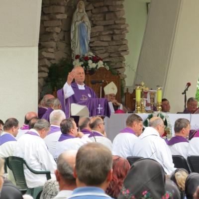 4 iunie: Gherăeşti: Funeraliile părintelui Isidor Mocanu