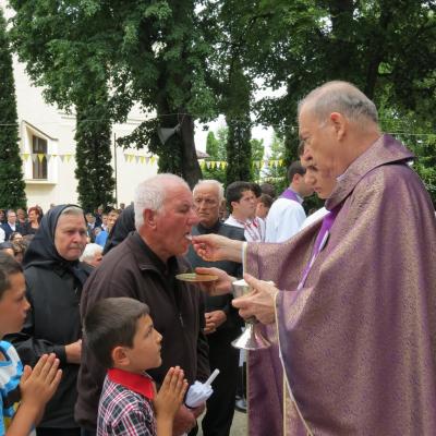 4 iunie: Gherăeşti: Funeraliile părintelui Isidor Mocanu