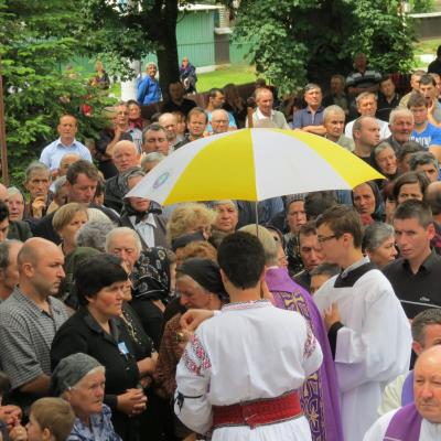4 iunie: Gherăeşti: Funeraliile părintelui Isidor Mocanu