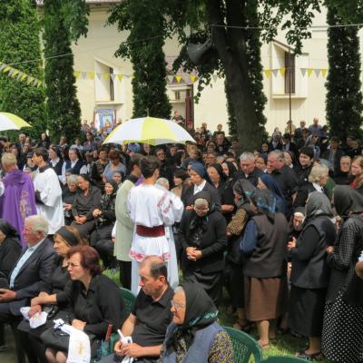 4 iunie: Gherăeşti: Funeraliile părintelui Isidor Mocanu