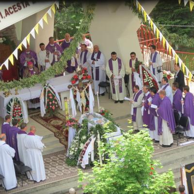 4 iunie: Gherăeşti: Funeraliile părintelui Isidor Mocanu