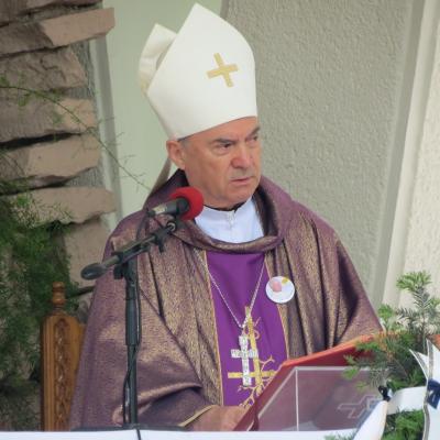 4 iunie: Gherăeşti: Funeraliile părintelui Isidor Mocanu