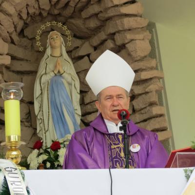 4 iunie: Gherăeşti: Funeraliile părintelui Isidor Mocanu