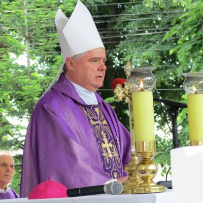 4 iunie: Gherăeşti: Funeraliile părintelui Isidor Mocanu