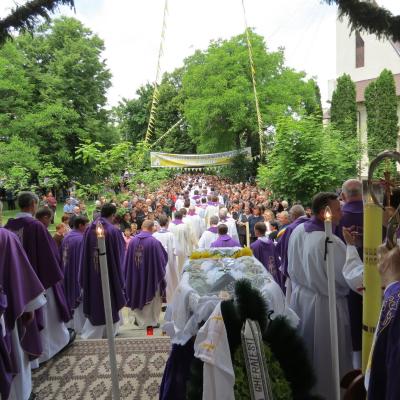 4 iunie: Gherăeşti: Funeraliile părintelui Isidor Mocanu