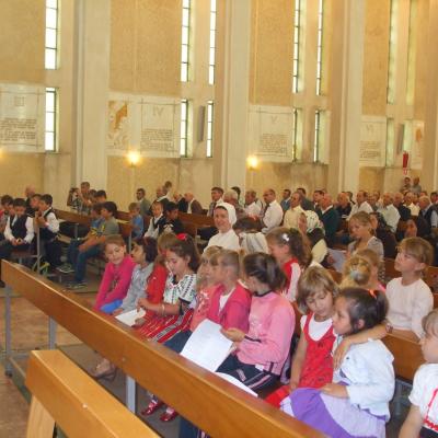 9-12 iunie: Şcheia: Pelerinajul icoanei sfintei Fecioare Maria de la Cacica şi misiuni populare