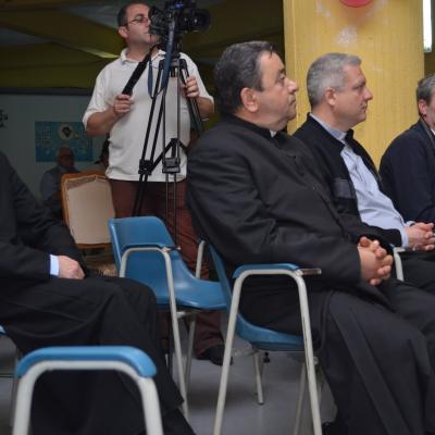 9 iunie: Bacău: "Picătura de apă de la Maikona"
