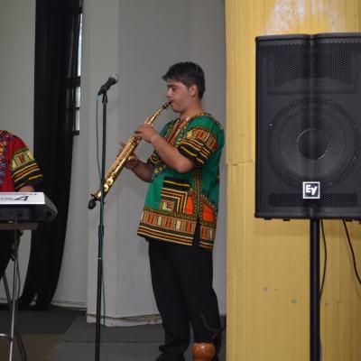 9 iunie: Bacău: "Picătura de apă de la Maikona"