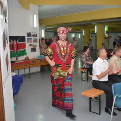 9 iunie: Bacău: "Picătura de apă de la Maikona"