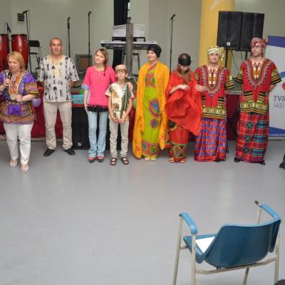 9 iunie: Bacău: "Picătura de apă de la Maikona"