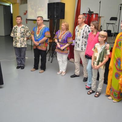 9 iunie: Bacău: "Picătura de apă de la Maikona"