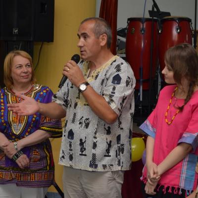9 iunie: Bacău: "Picătura de apă de la Maikona"