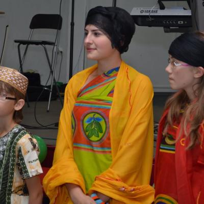 9 iunie: Bacău: "Picătura de apă de la Maikona"