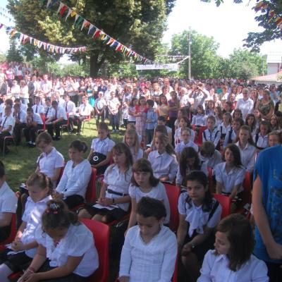 9 iunie: Baraţi: Administrarea Mirului
