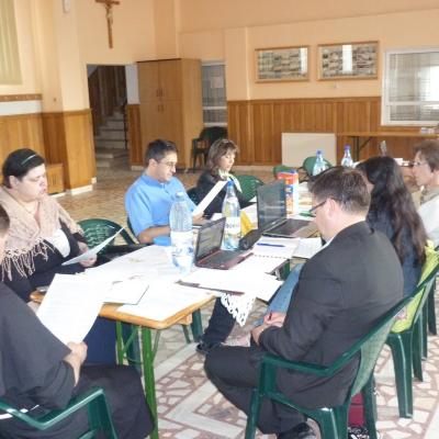 15 iunie: Oneşti: Sesiune ordinară a Oficiului pentru Pastoraţie Şcolară şi Predarea Religiei în Şcoli