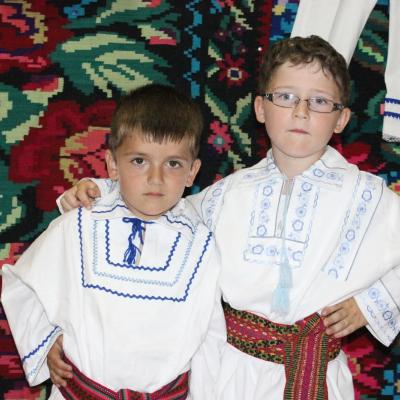 16 şi 18 iunie: Iugani: Cinste lor