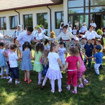 16 şi 18 iunie: Iugani: Cinste lor