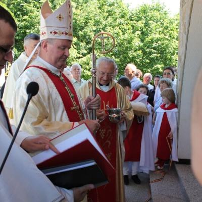 16 iunie: Voievodeasa: Sfinţirea Capelei Învierii
