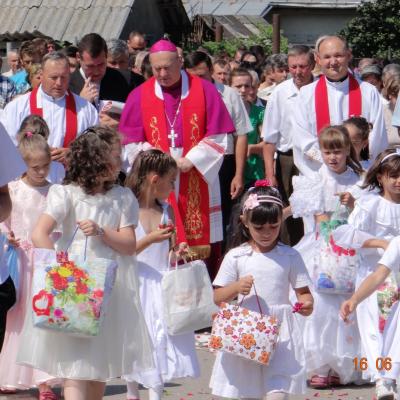 16 iunie: Chetriş: Administrarea Mirului