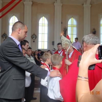 16 iunie: Chetriş: Administrarea Mirului