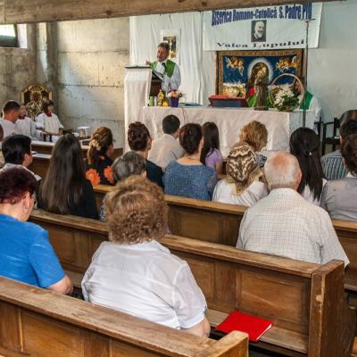 18-23 iunie: Valea Lupului: Misiuni populare la picioarele Icoanei miraculoase a Maicii Domnului de la Cacica