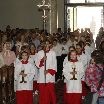 23 iunie: Suceava: Prima sfântă Împărtăşanie