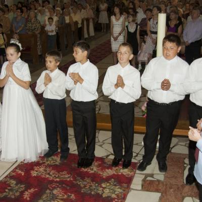 23 iunie: Suceava: Prima sfântă Împărtăşanie